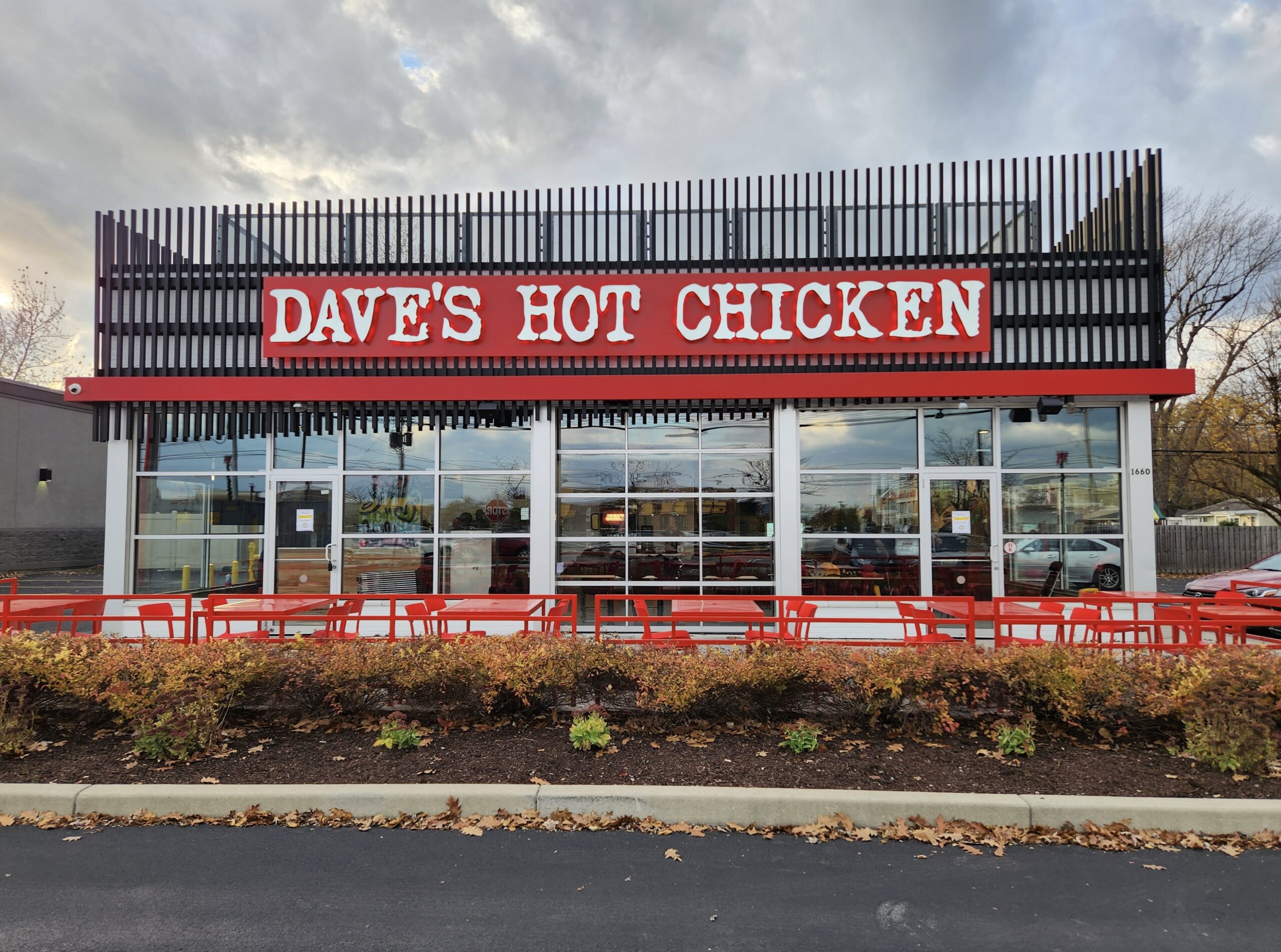 Exterior image of Dave's Hot Chicken in Tonawanda NY